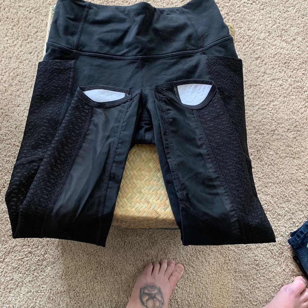 ATHLETA MOSAIC CHATURANGA TO TOWN HIGH RISE